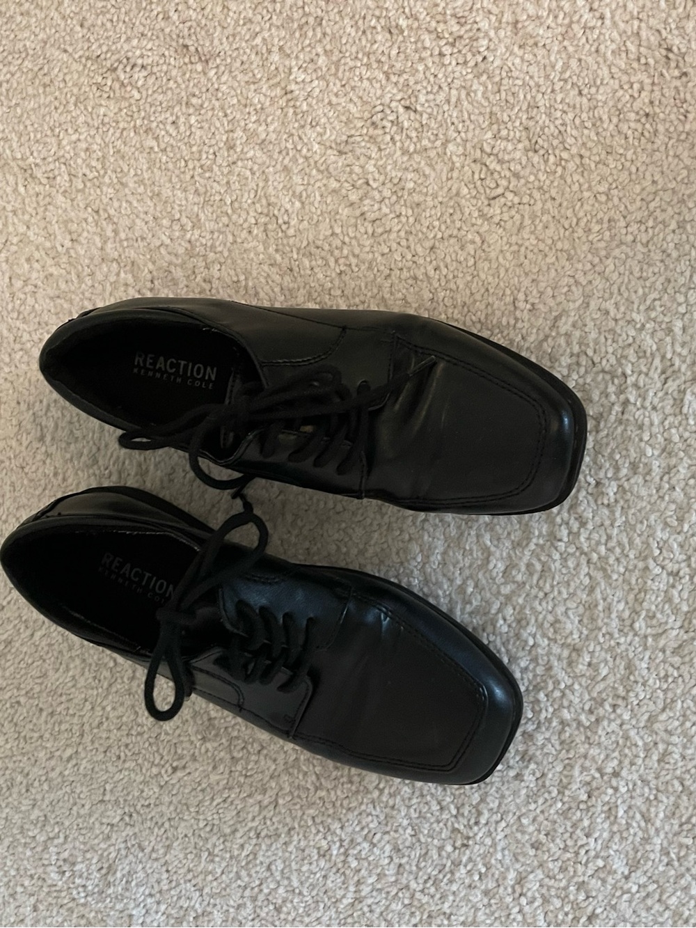Reaction Kenneth Cole Black Leather Lace-Up Oxfords